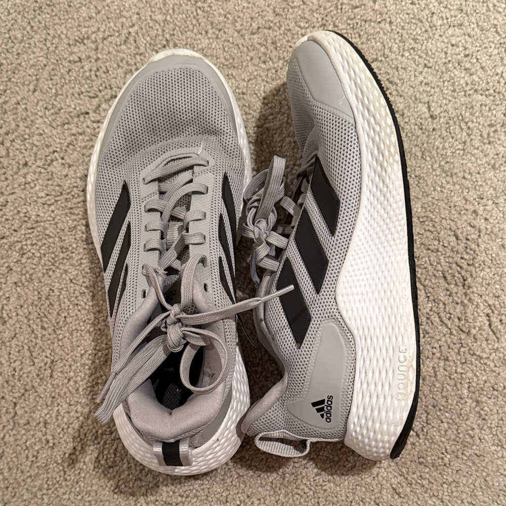 Adidas Men's Light Gray Athletic Shoes